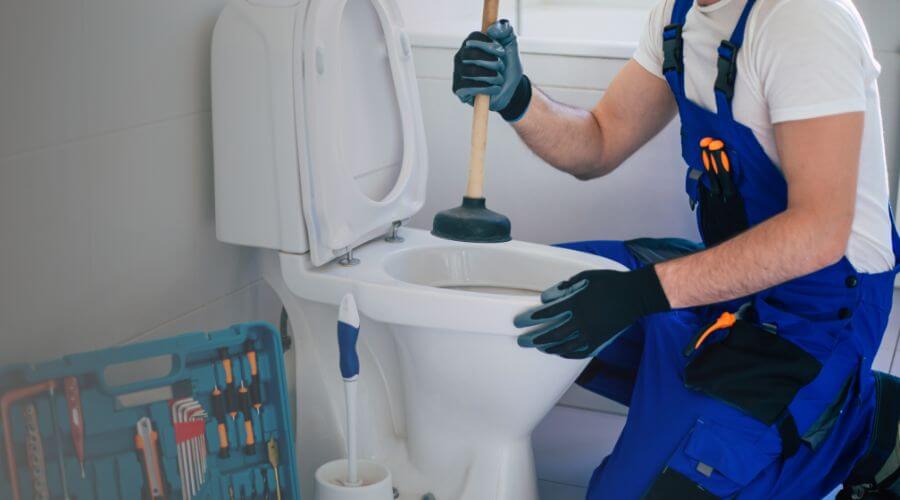 Expert burst pipe repair services in Jacksontown, OH